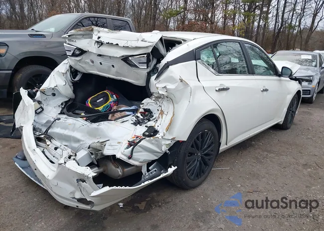 1N4BL4DV8SN419917: 44003393