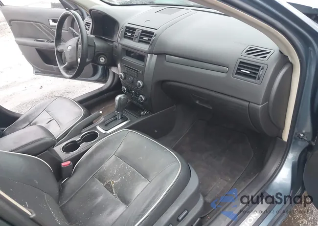 3FAHP0JA4BR101976: 44004672