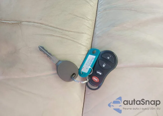 1C3EL65U41N663835: 44004752