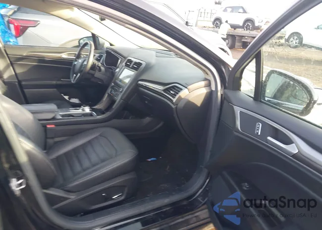 3FA6P0HD7HR213719: 44004836