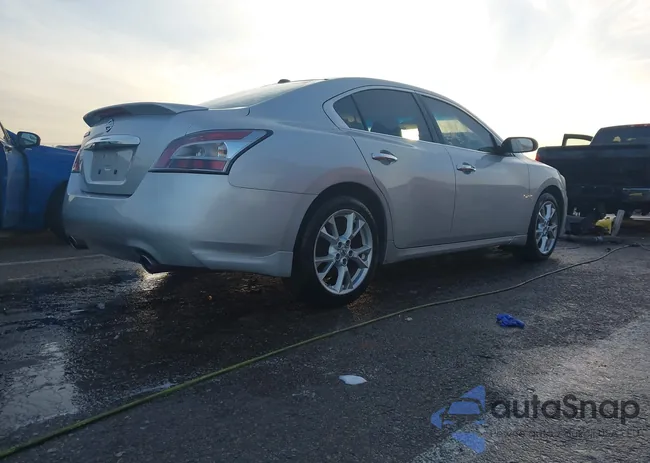 1N4AA5AP6CC806816: 44004883