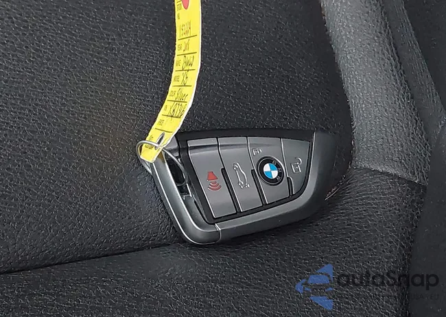 5UXKR0C5XJ0X87318: 44004977