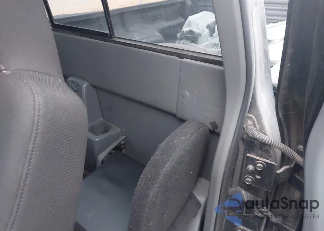 1FTYR44U04PA31100: 44005003