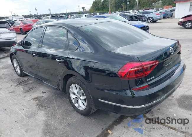 1VWAA7A30JC049084: 44005077