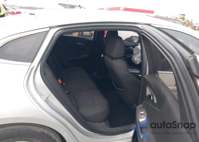 1G1ZD5ST3JF174524: 44005108