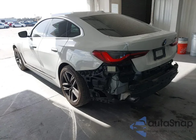 WBA63AV05NFM68694: 44005189