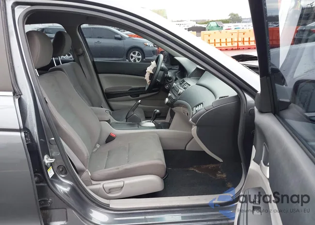 1HGCP2F3XCA239853: 44004260