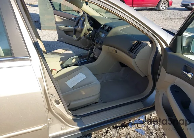 3HGCM56303G701588: 44004326