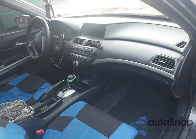 1HGCP26799A002847: 44004335