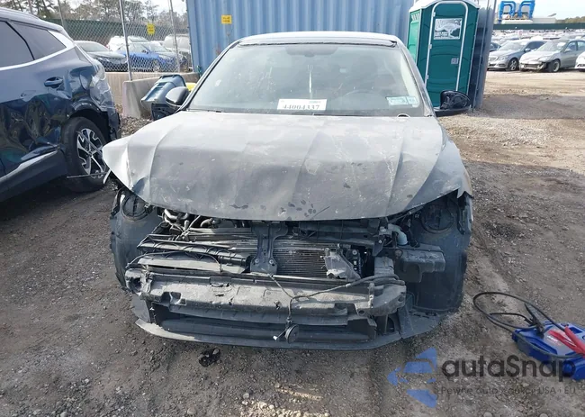 3VWC57BU7MM015229: 44004337