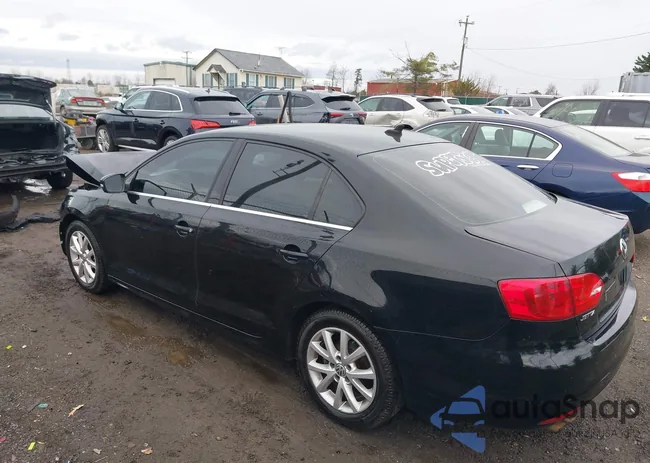 3VWDP7AJ9DM213364: 44004342