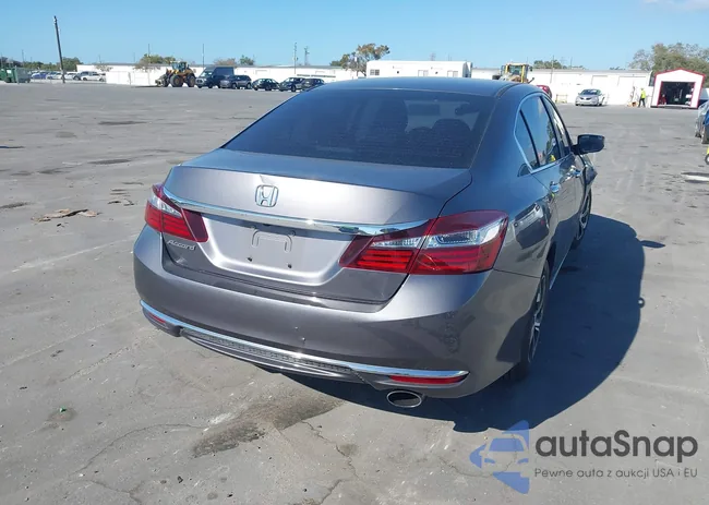 1HGCR2F35HA302018: 44004389