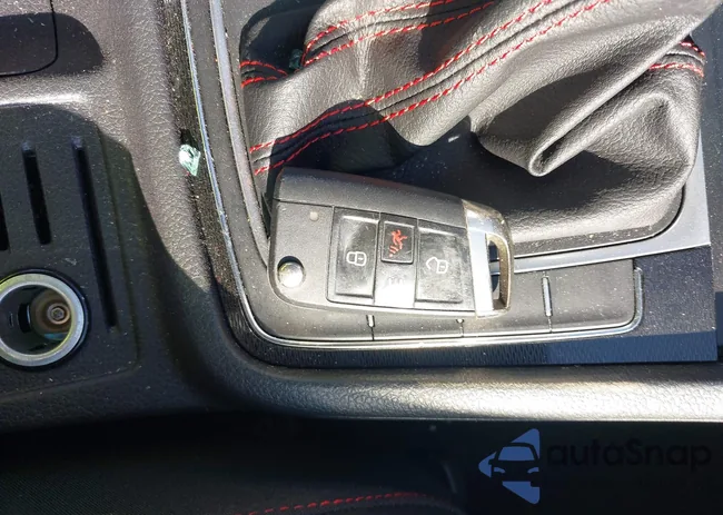 3VW447AU4HM053208: 44004410