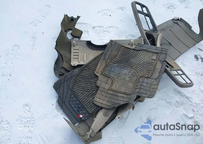 1GKEK13T55J183154: 44004430