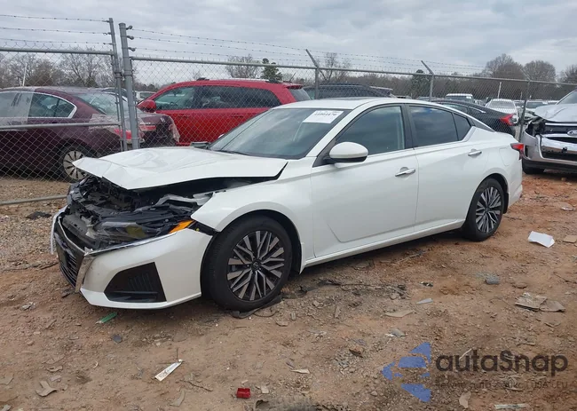 1N4BL4DV2PN346003: 44004470