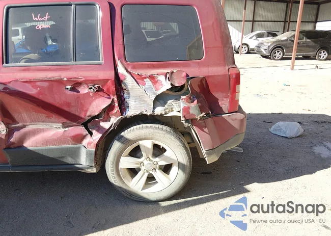 1C4NJPBB8DD123974: 44005736