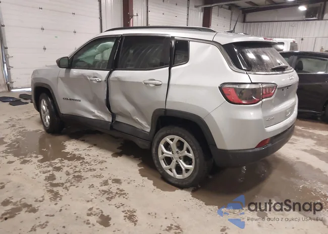 3C4NJDBN4RT116076: 44005772