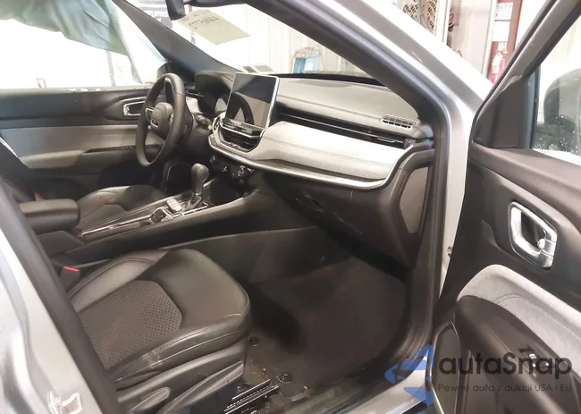 3C4NJDBN4RT116076: 44005772