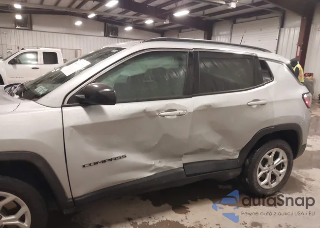 3C4NJDBN4RT116076: 44005772