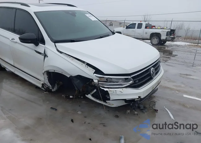 3VV8B7AX4NM023143: 44005998