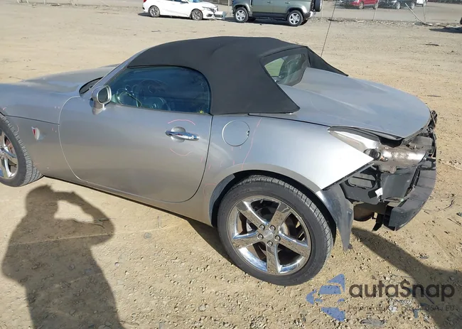 1G2MB35B17Y142753: 44006063