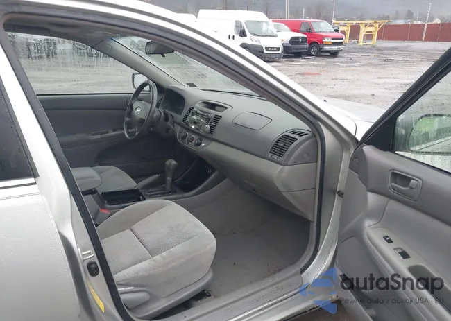 4T1BE30K03U670413: 44006100