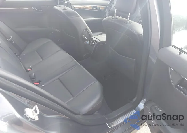 WDDGF56X19R061984: 44006231