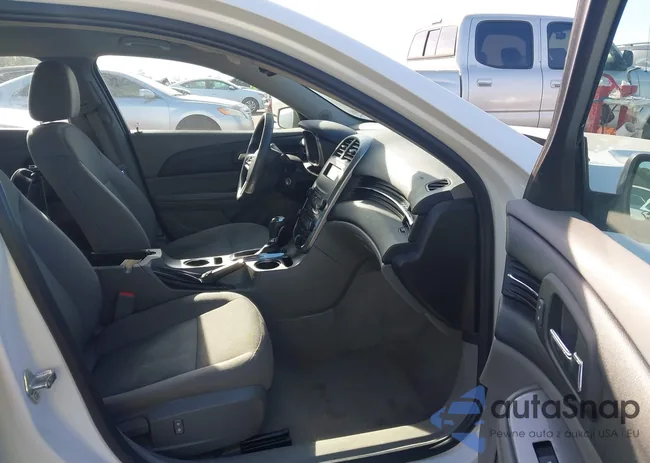 1G11B5SL7FF190591: 44005264