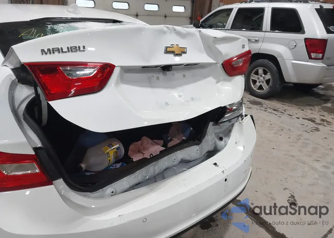 1G1ZD5ST8RF104187: 44005355