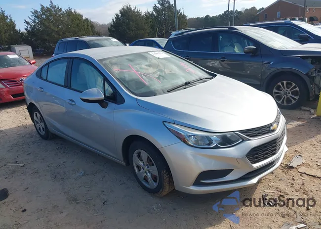 1G1BC5SM7J7202199: 44005372