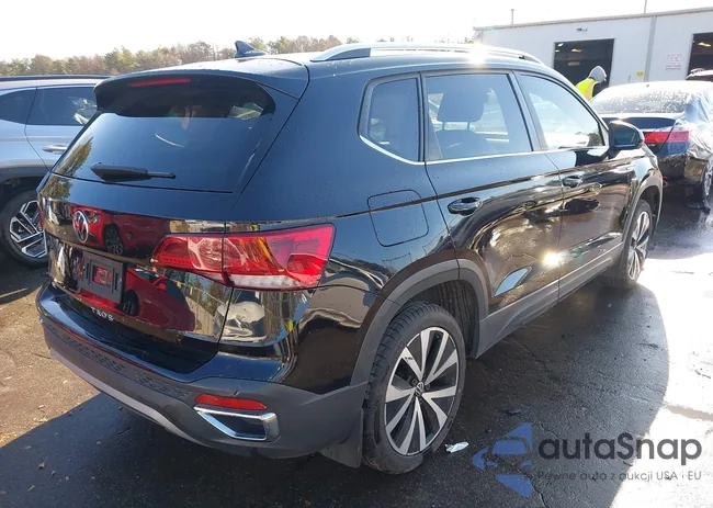 3VVLX7B2XNM067386: 44005376