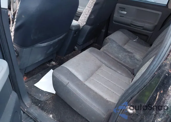 1D7HW58N28S633152: 44005419