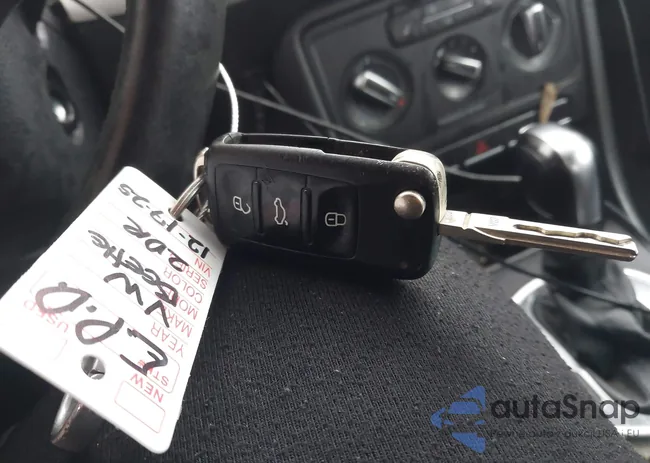 3VWJP7AT9CM628025: 44005538