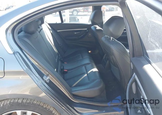 WBA8F1C59JAE97527: 44006675