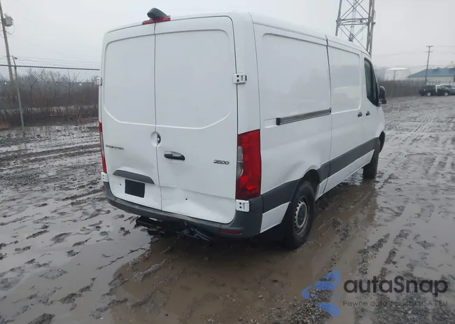 WD3PF0ED5KT004033: 44006951