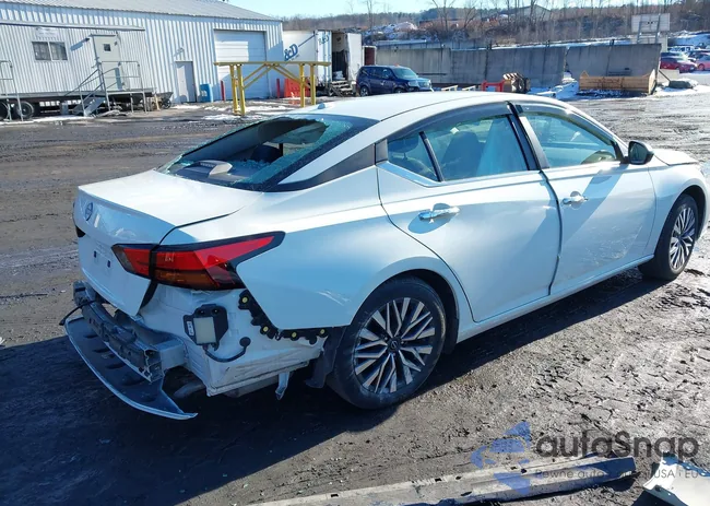 1N4BL4DV8SN319316: 44006972