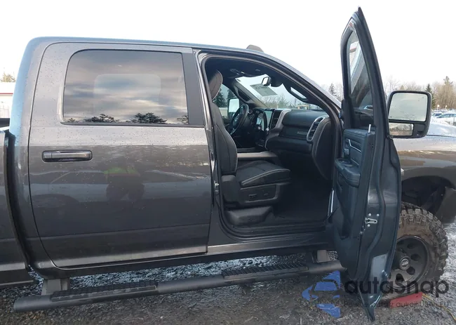 3C6UR5FL9RG262170: 44007126