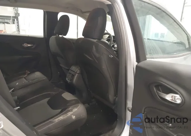 1C4PJMAB2FW528034: 44007151