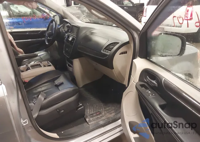 2C4RC1CG4DR757752: 44006407