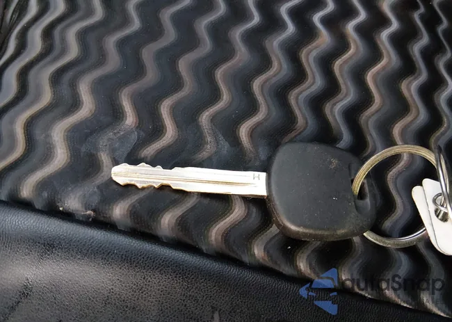 2T1BURHE9GC716087: 44006427