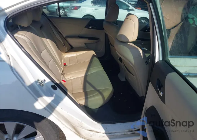 1HGCR2F81DA194180: 44006580