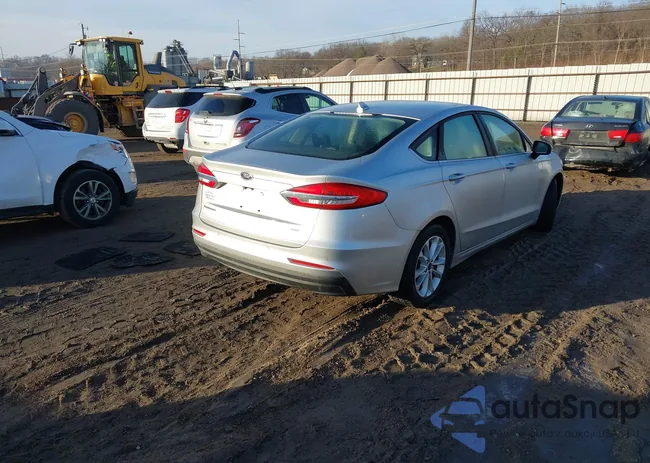 3FA6P0H76KR218802: 44007653