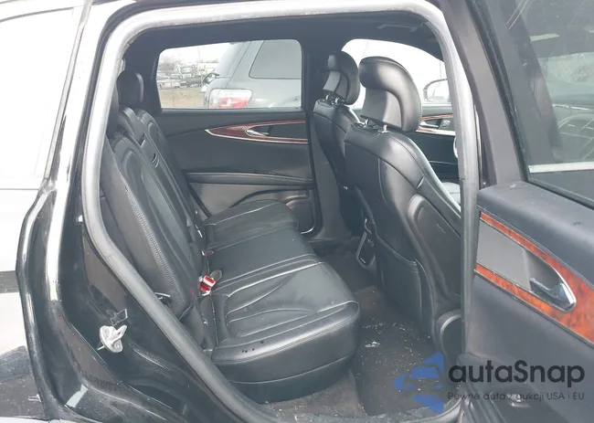 2LMPJ8LR2JBL47964: 44007783