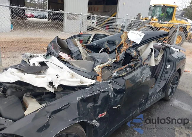 2C3CDXGJ1KH576630: 44007979