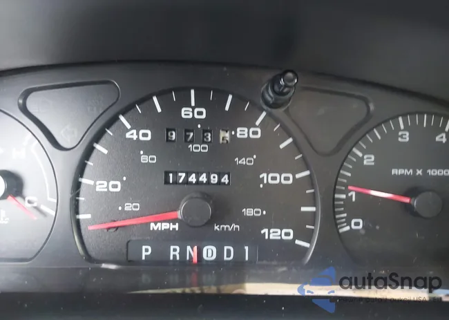 1FAFP52U81A106815: 44007994