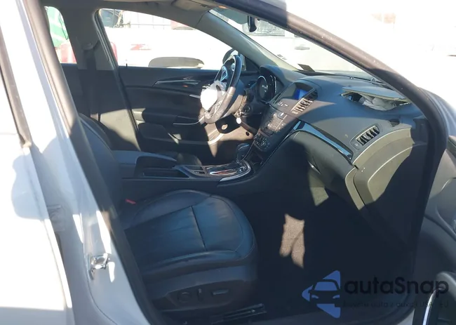 W04GR5EC2B1039779: 44008040