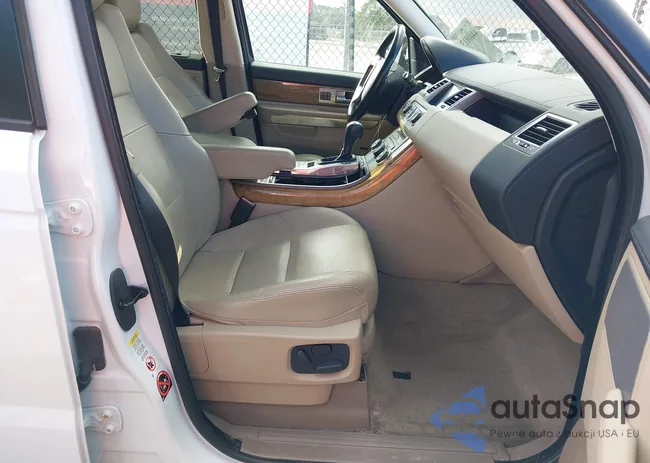 SALSF2D46CA758691: 44008136