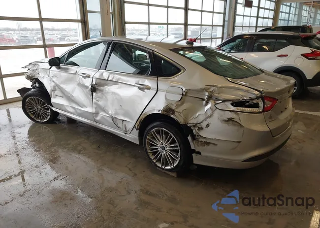 3FA6P0LU8ER377810: 44008191