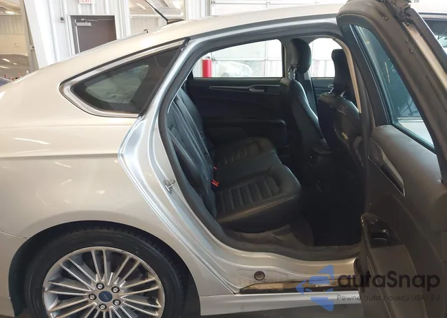 3FA6P0LU8ER377810: 44008191