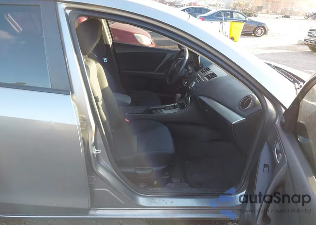 JM1BL1SF2A1252044: 44008196